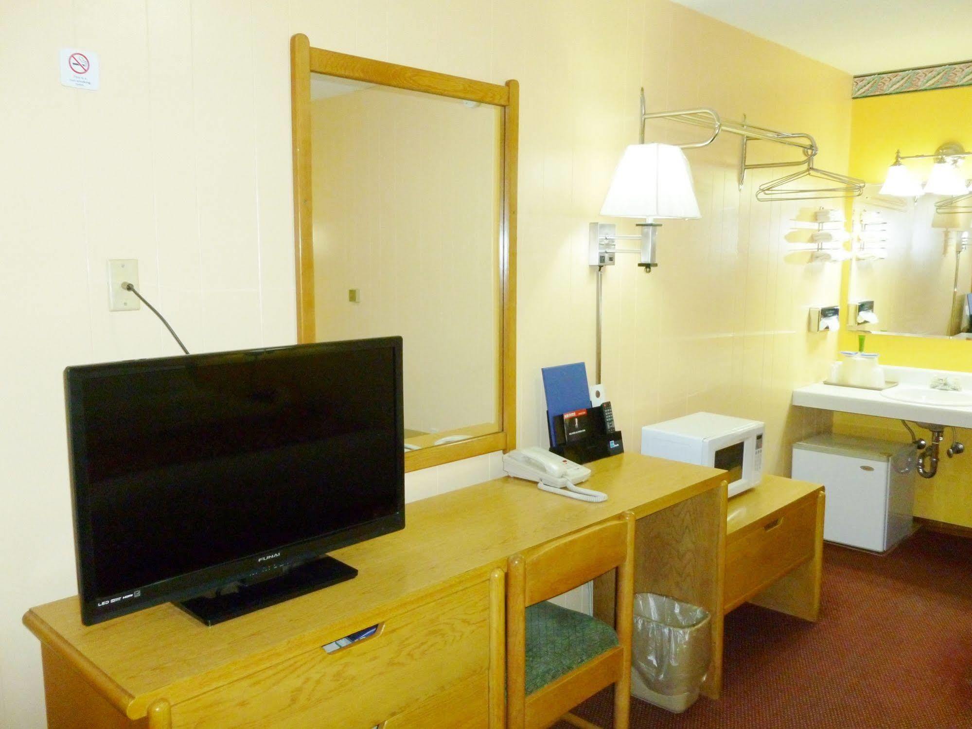 Royal Rest Motel Chariton Extérieur photo