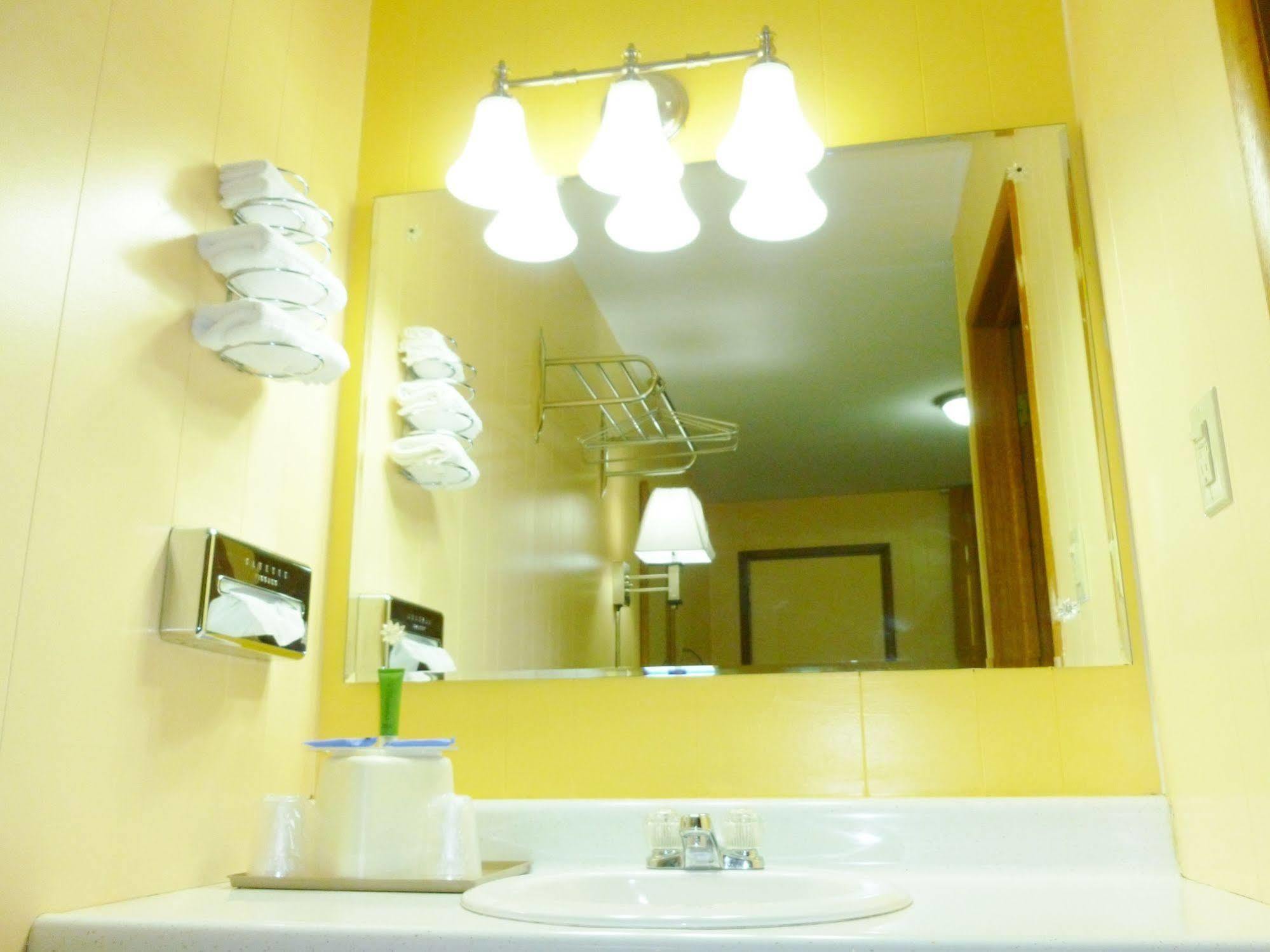 Royal Rest Motel Chariton Extérieur photo
